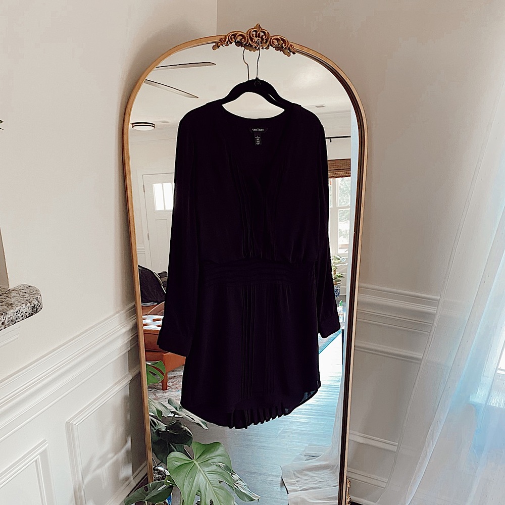 WHITE HOUSE / BLACK MARKET Dress